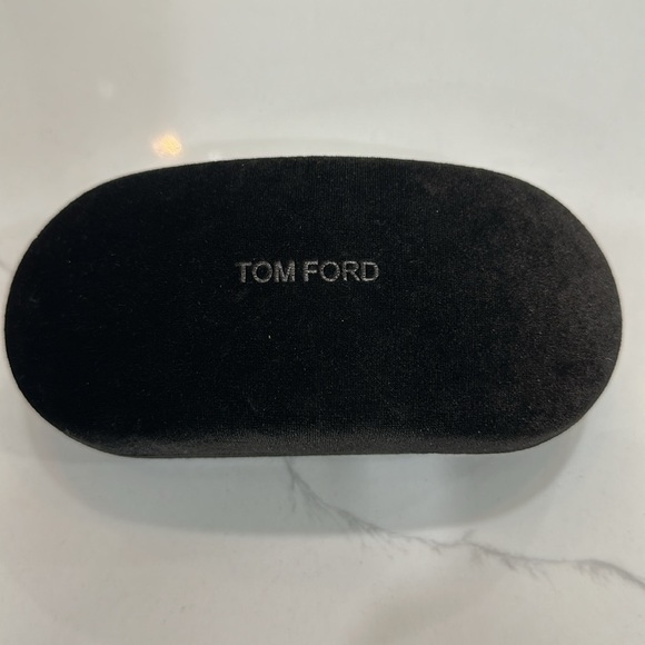 TOM FORD Medium Black velvet Sunglass Case only, New brown inside - Picture 3 of 6